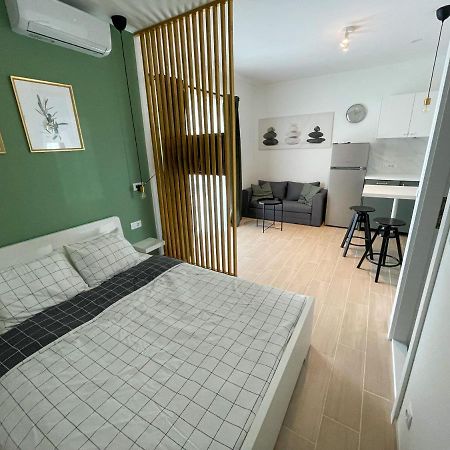 Modern Studio Overlooking Downtown Makarska Exterior foto