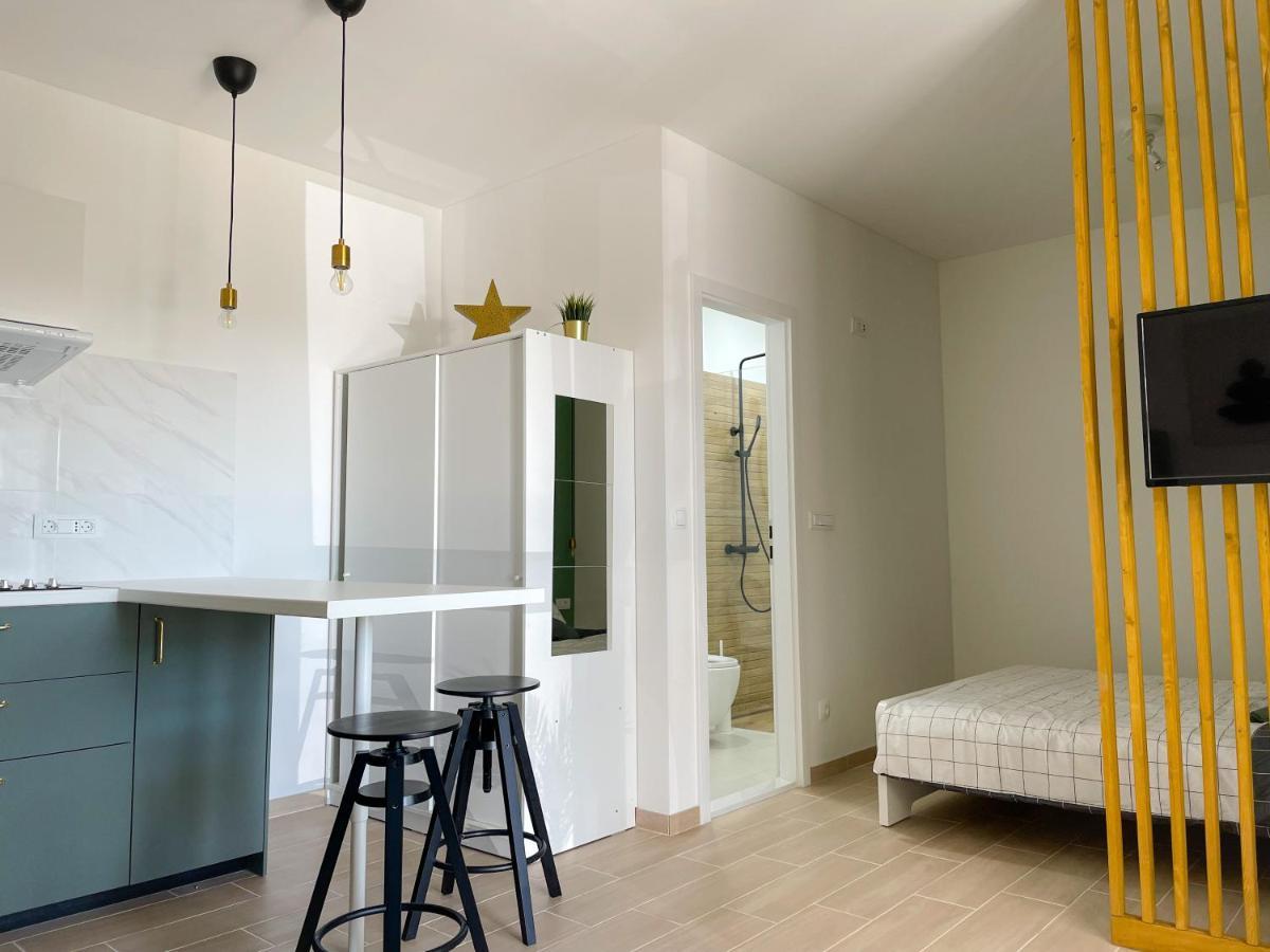 Modern Studio Overlooking Downtown Makarska Exterior foto